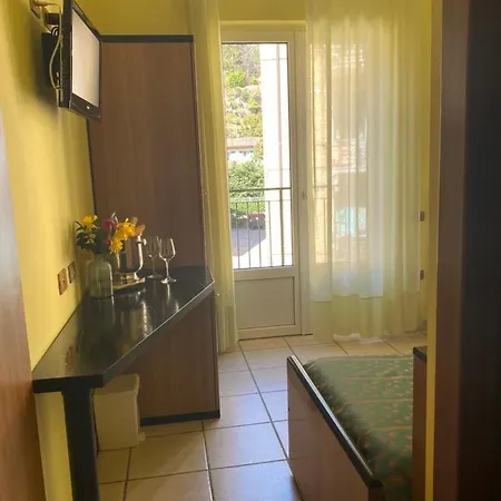 Del Fiume 3* カンノビオ